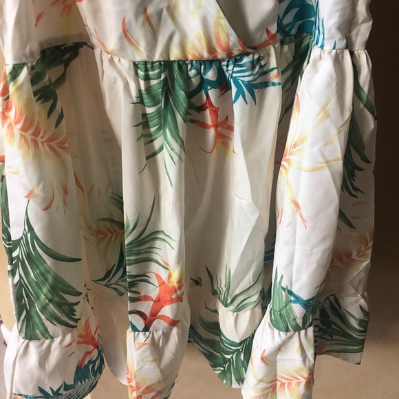 SHEIN Tropical Dress - Picture 4 of 13